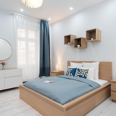 New Spacious Apartment At Superb Location ブダペスト エクステリア 写真